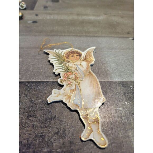 Angel Cherub Flowers ornament xmas - Picture 2 of 3